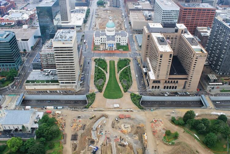 A photo of the city hall building of St Louis